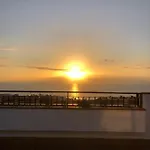 Grand And Luxurious Duplex With Large Terrace And Amazing Sea Views Διαμέρισμα *