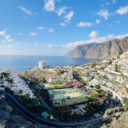 Amazing Duplex With Large Terrace And Sea Views