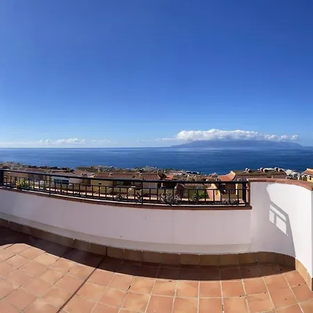 Amazing Duplex With Large Terrace And Sea Views